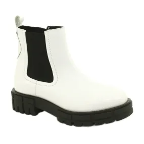 Bottes Femmes Blanches Caprice 9-25461-27 122 Blanc Naplak le noir