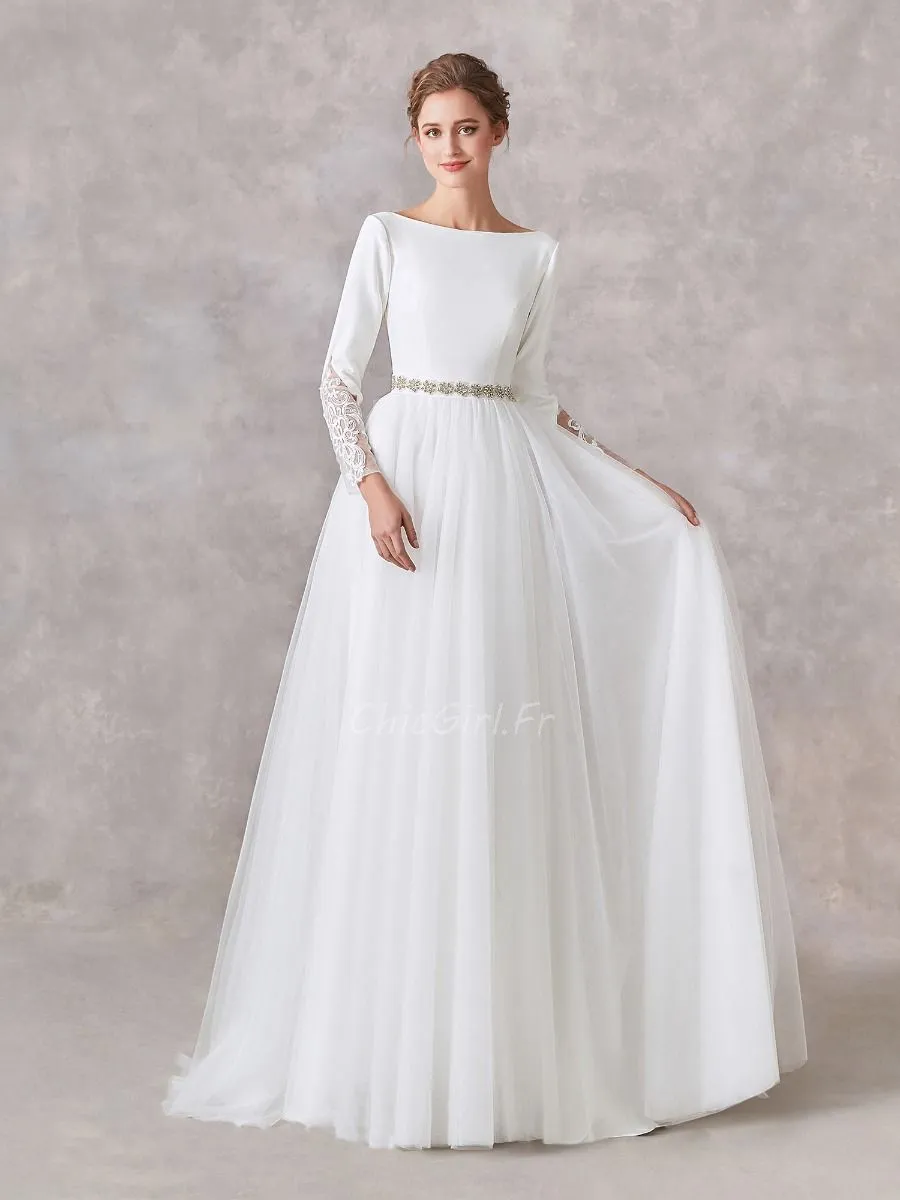 Robe De Mariée Simple et Chic Tulle Manche Longue Col Bateau Avec Strass Ceinture